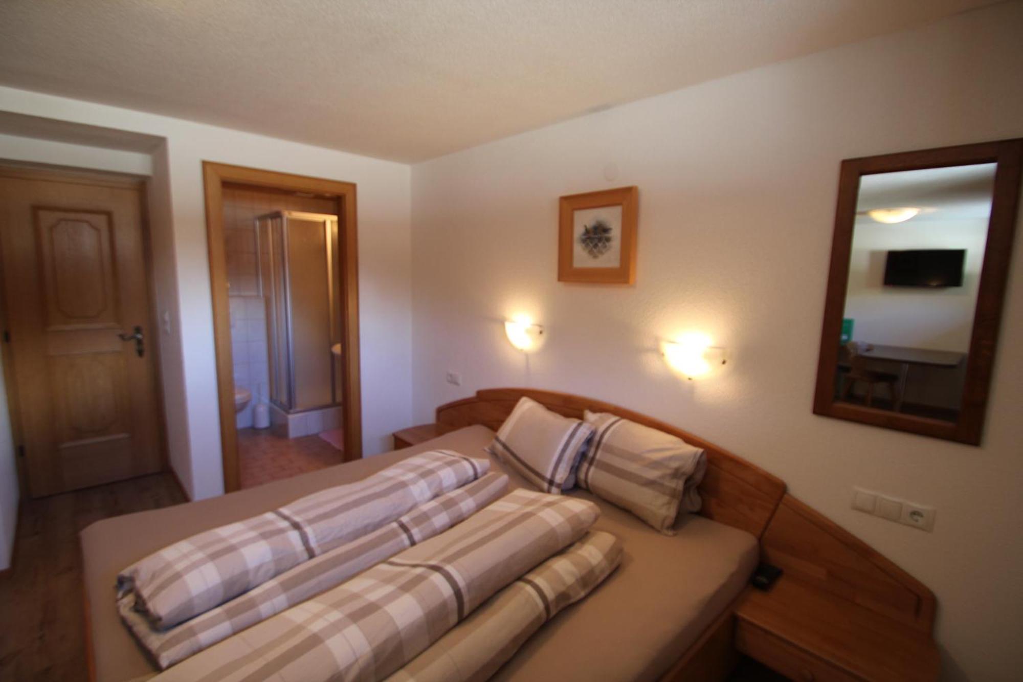 Villa Waldhof Umhausen Zimmer foto